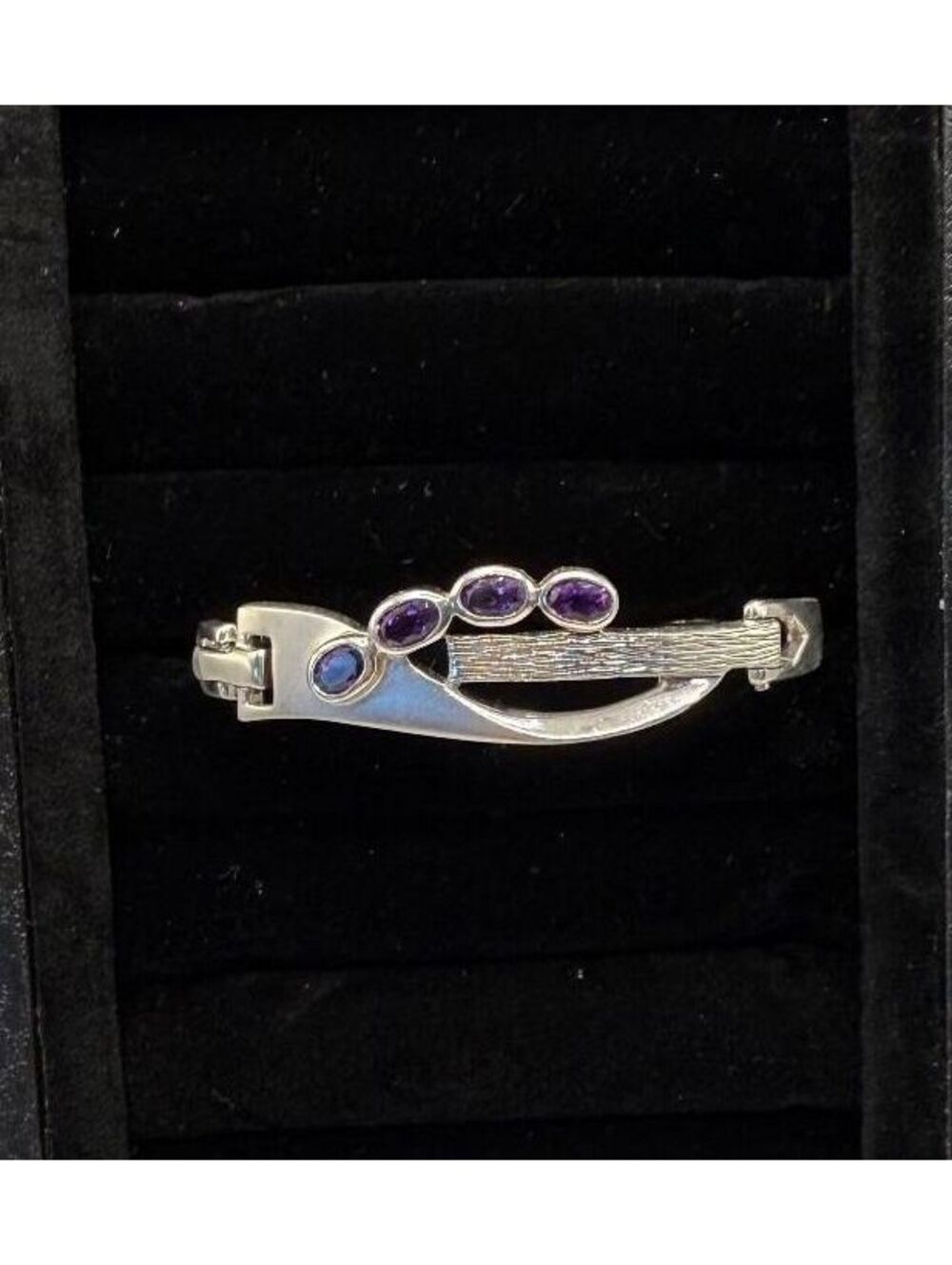 925 Sterling Silver Cuff Bracelet with Amethysts